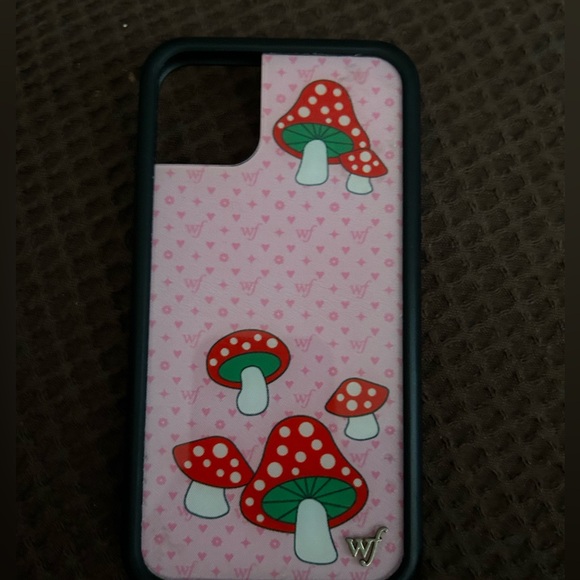 Wildflower Iphone 11 Mushroom Case : Perfect Condition - Picture 2 of 4